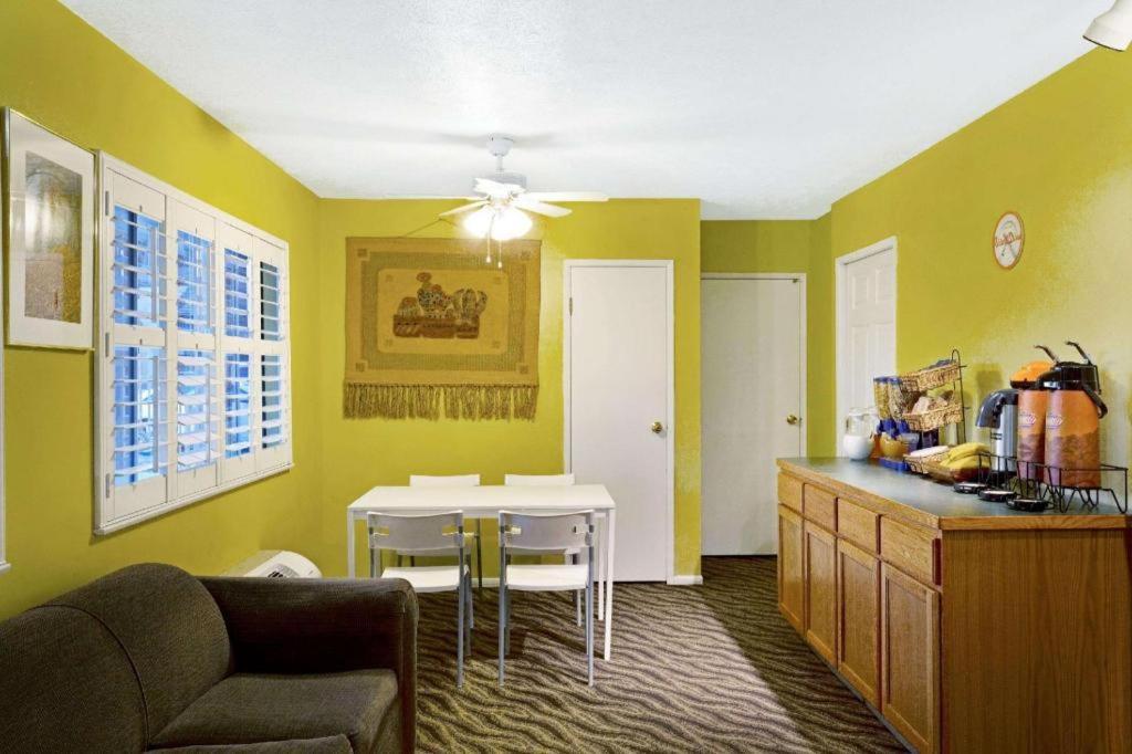 Howard Johnson By Wyndham South Tahoe 2* South Lake Tahoe